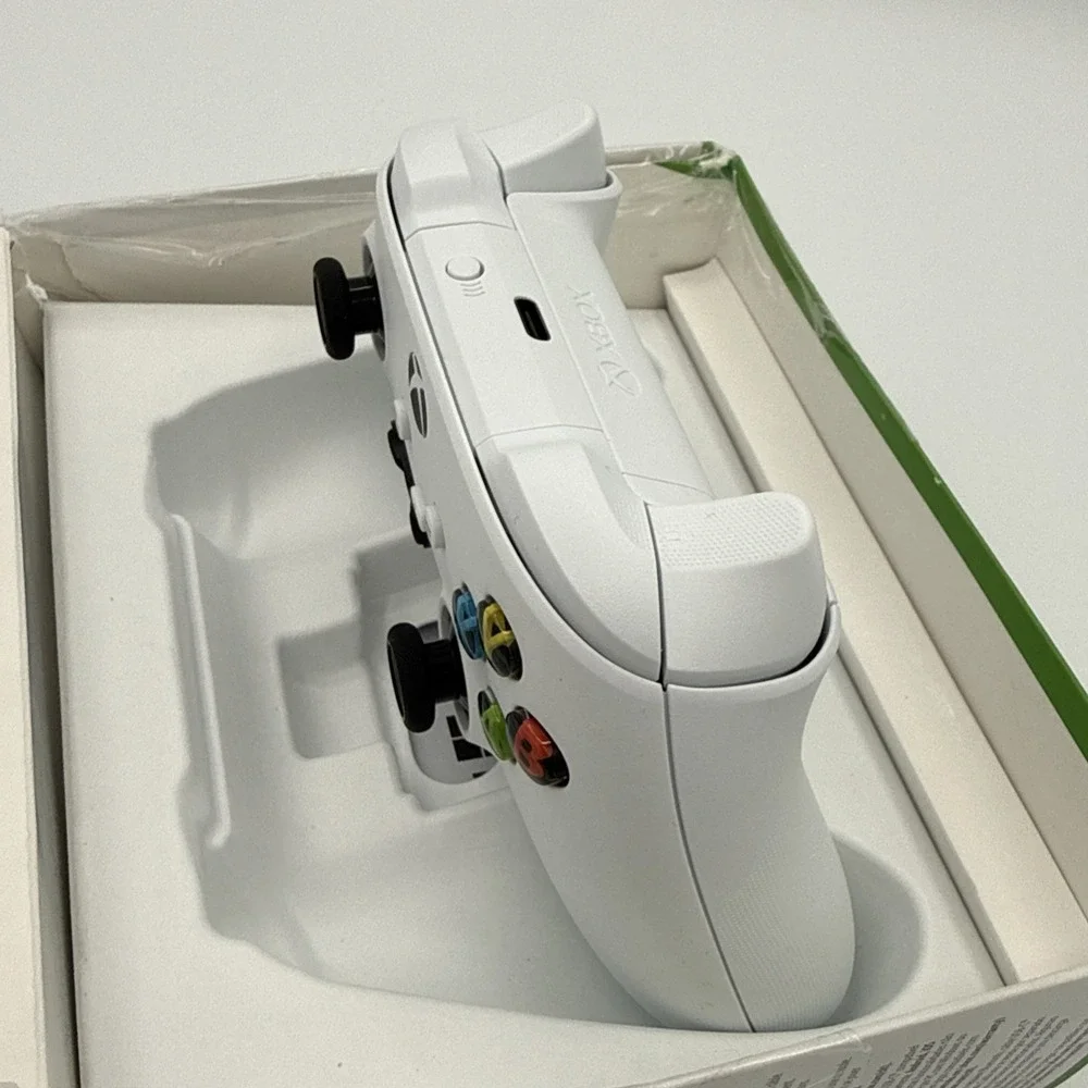 Microsoft Xbox Series X|S Wireless Controller Robot White 1914